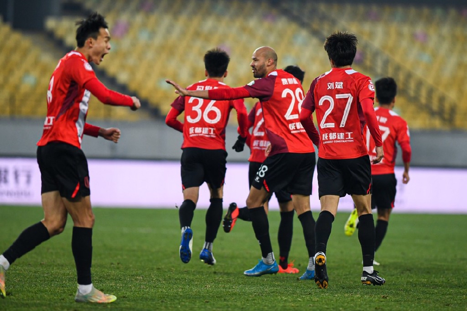 一竞技网站转折点成都蓉城复出首秀，中超清晨攻防权衡，话题不断，数据趋势出现新变化的简单介绍