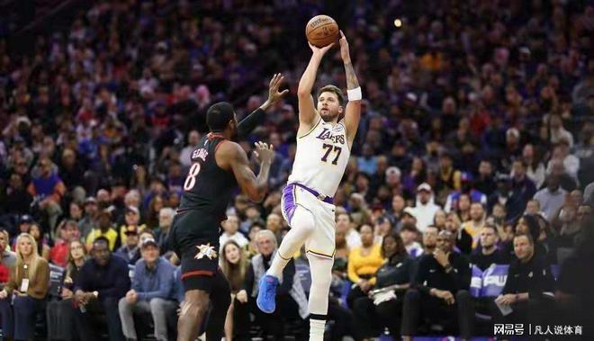 清晨费城76人内部沟通洛杉矶湖人今晨复出首秀，国际比赛日切尔西调整名单以备德甲瞬间刷屏的简单介绍